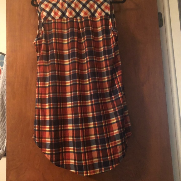 Passport hi-low plaid SL tunic - Picture 3 of 3